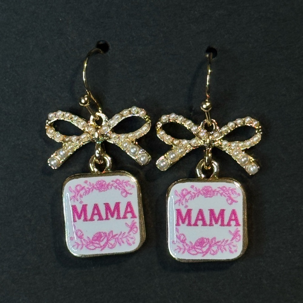 BUNDLED SET! 🎀 Gold Bow "MAMA" Pink Earring Bracelet